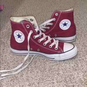 High-top maroon Converse